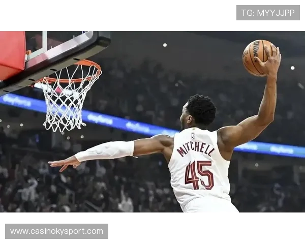 4-3创造奇迹，0-4横扫出局！NBA最大的伪强队，四巨头真该散伙了_2